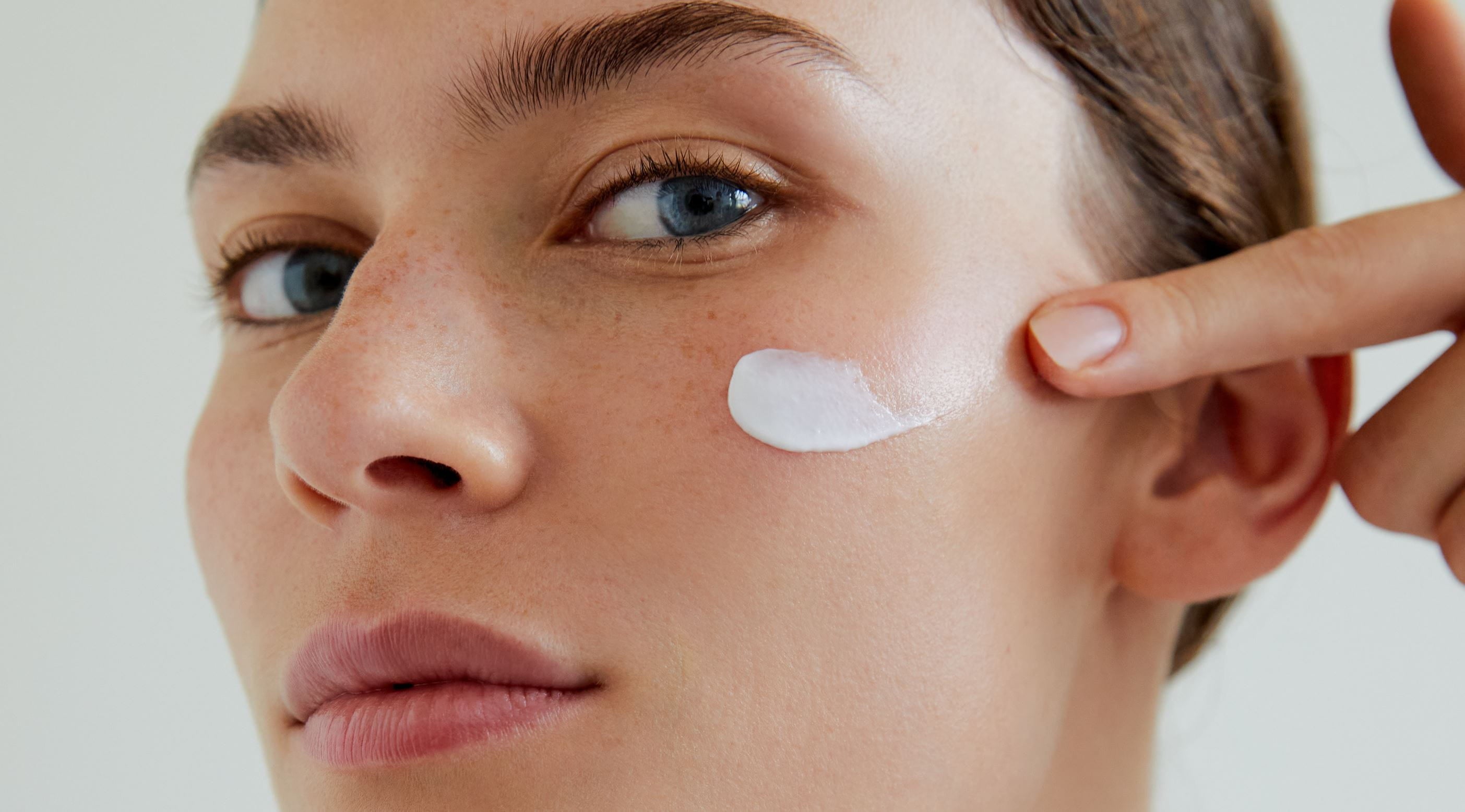 Tranexamic Acid: The Skin-Brightening Ingredient You Need to Know About